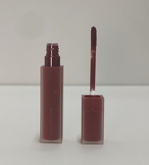 [Rom&nd Blur Fudge Tint 04 Radwood]Korean Beauty Korean makeup Korean Cosmetics Cruelty-Free Lip Tint Matte Pigmented