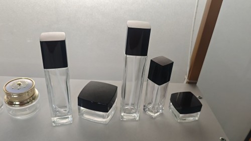 Custom OEM Empty Skincare Bottles & Jars | Cosmetic Packaging with Printing, Gold Stamping & Electroplating