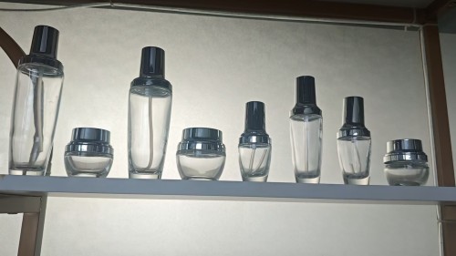 Custom OEM Empty Skincare Bottles & Jars | Cosmetic Packaging with Printing, Gold Stamping & Electroplating