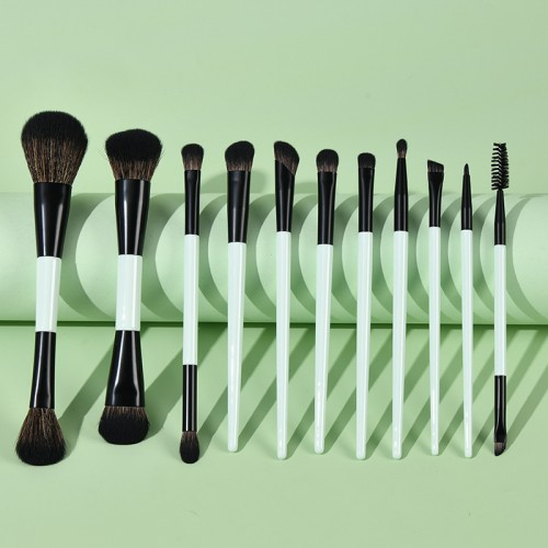 11-Piece Professional Makeup Brush Set | Face & Eye Brushes with Wooden Handles | OEM/ODM Available