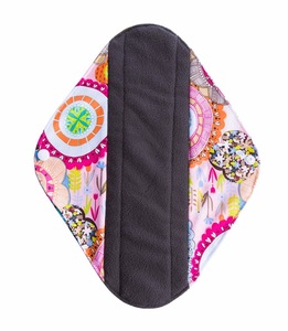 2018 Reusable Washable Menstrual Pad Bamboo Charcoal lady Napkin Sanitary Pad