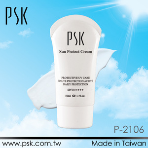 4P2106 Natural SPF30 PA+++ Best Sunscreen For Face
