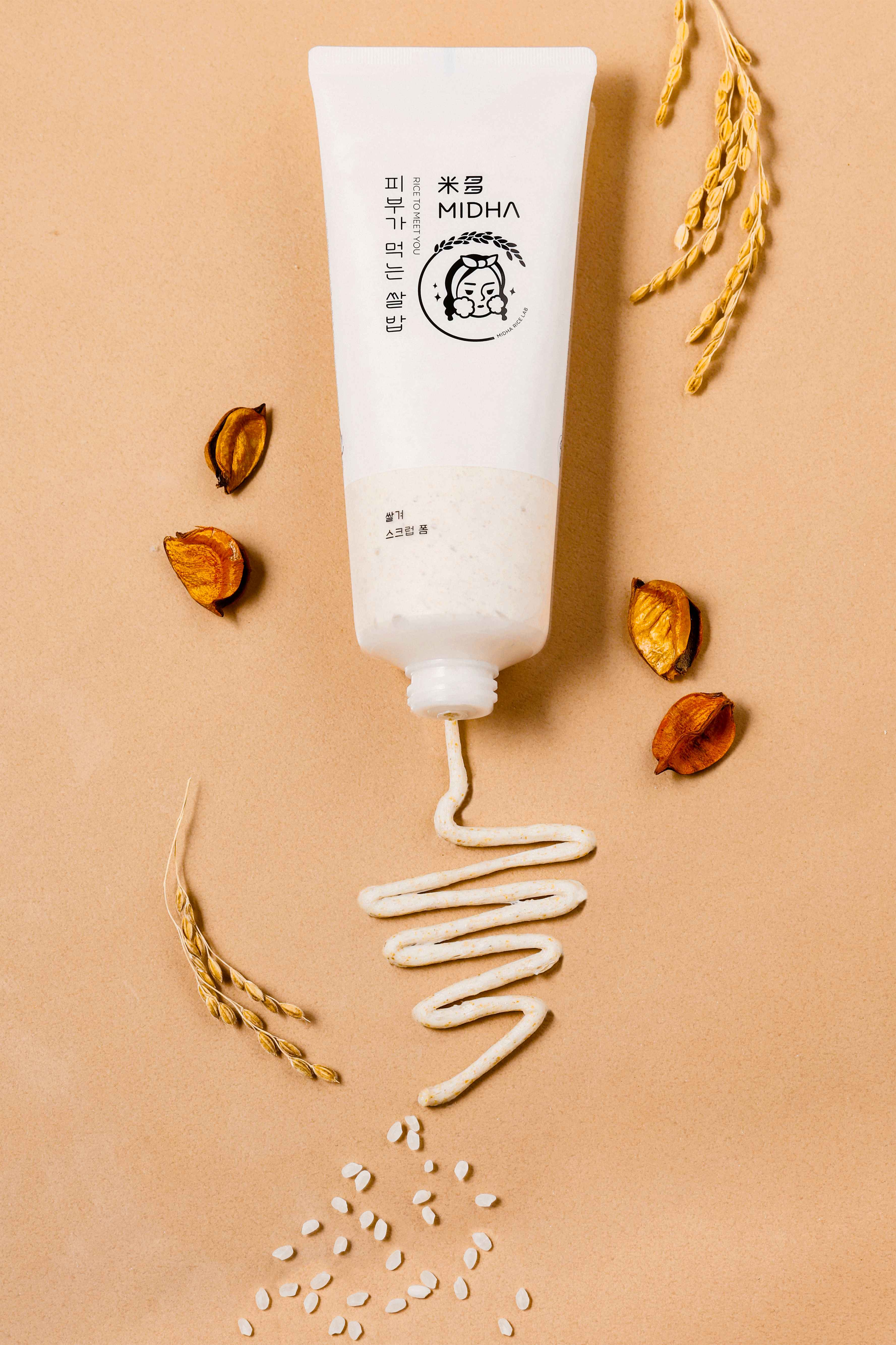 MIDHA Rice bran Scrub foam 