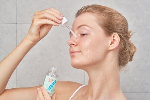 TEA TREE HYALURONIC OIL-FREE AMPOULE