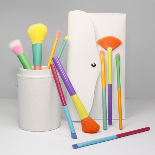Colorful 10pcs Makeup Brush Set with Vibrant Rainbow Bristles Professional Neon Cosmetic Brushes for Private Label OEM