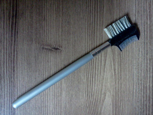 comb-brush