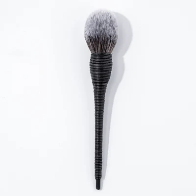 Real Wool Makeup Brush: Single White/Black Powder Blusher Brush Tool