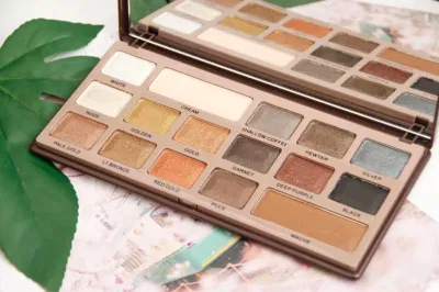 Sm201 Versatile New Fashion 16 Color Eye Shadow Have Stock