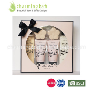good quality bath and body works product bath gift set in paper gift box with PVC window