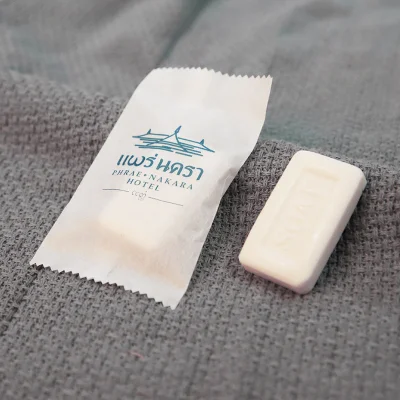 Kraft Paper Bag Wrapped Hotel Soaps /Wholesale OEM Hot Sale Round Oatmeal Massage Hotel Soap