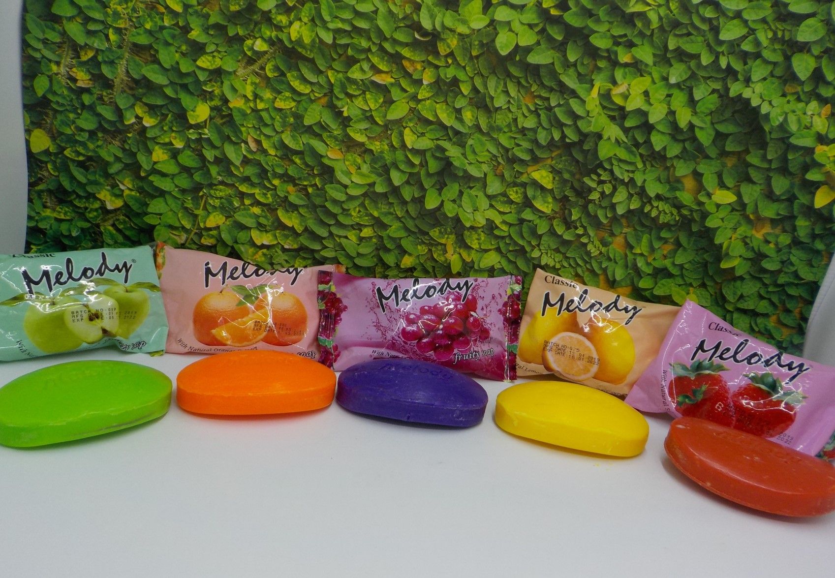 MELODY - FRUITY SOAP - 75 gr ( INDONESIA )