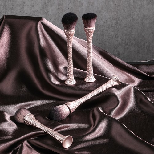 4Pcs Unique Rose Gold Standing Makeup Brush Set Luxury Lattice Texture Handle Soft Synthetic Face Powder Blush Brushes Premium Beauty Tools
