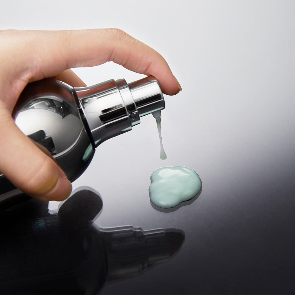 PEPTIDE 9 VOLUME WHITE CICA ESSENCE