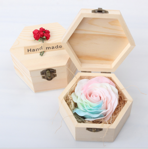 New fashionable rose shaped toliet soap with wooden box the sweety wedding gifts