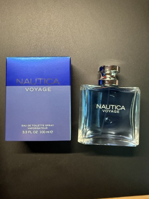 Nautica Voyage Eau de Toilette 3.3 fl oz Apple, Cedarwood, Mimosa, Men's Fragrance