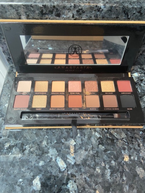 Anastasia Beverly Hills Soft Glam Eyeshadow Palette Authentic