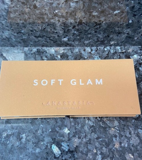 Anastasia Beverly Hills Soft Glam Eyeshadow Palette Authentic