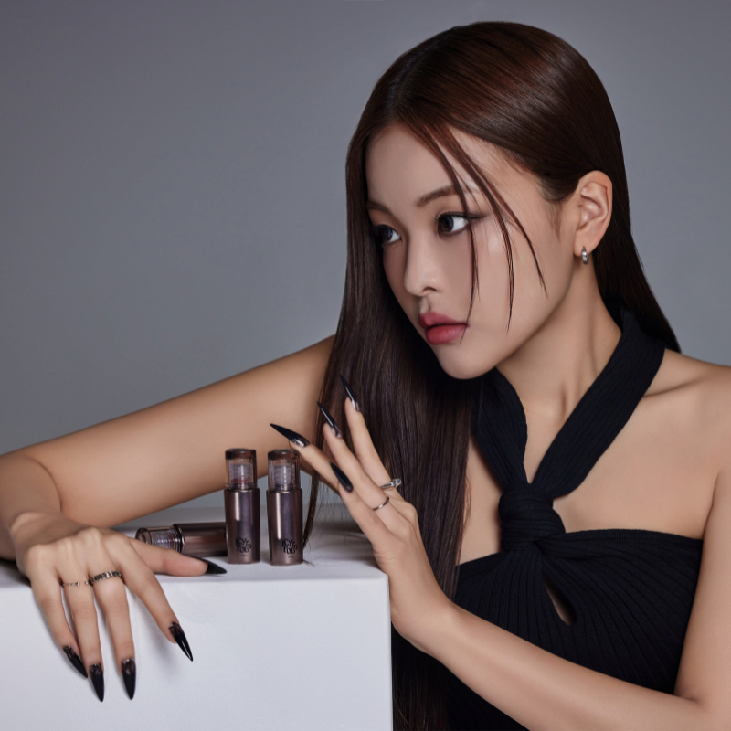 BLACK ROUGE ICY TO FOG VELVET TINT