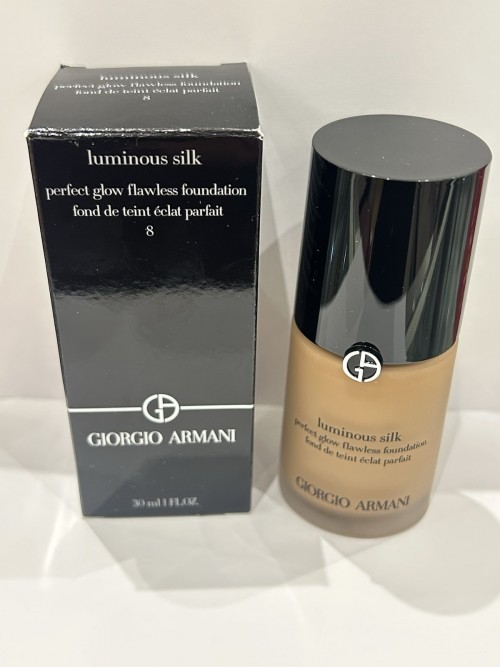 Armani Beauty Power Fabric+ Foundation