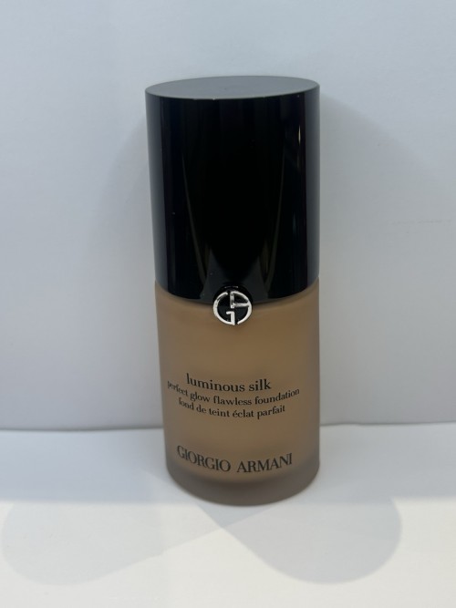 Armani Beauty Power Fabric+ Foundation