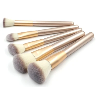 18PCS Champagne Set Persian Hair off-White Makeup Brush Wholesale Makeup Brush