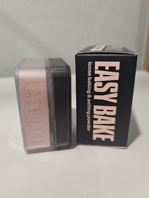 Huda Beauty Easy Bake Loose Baking & Setting Powder cupcake 20g