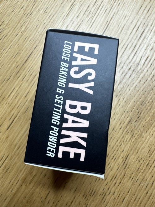 Huda Beauty Easy Bake Loose Baking & Setting Powder cupcake 20g