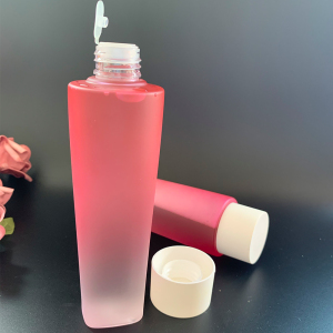Hot selling Pink Bottle Deep Clear Vegan Makeup Remover