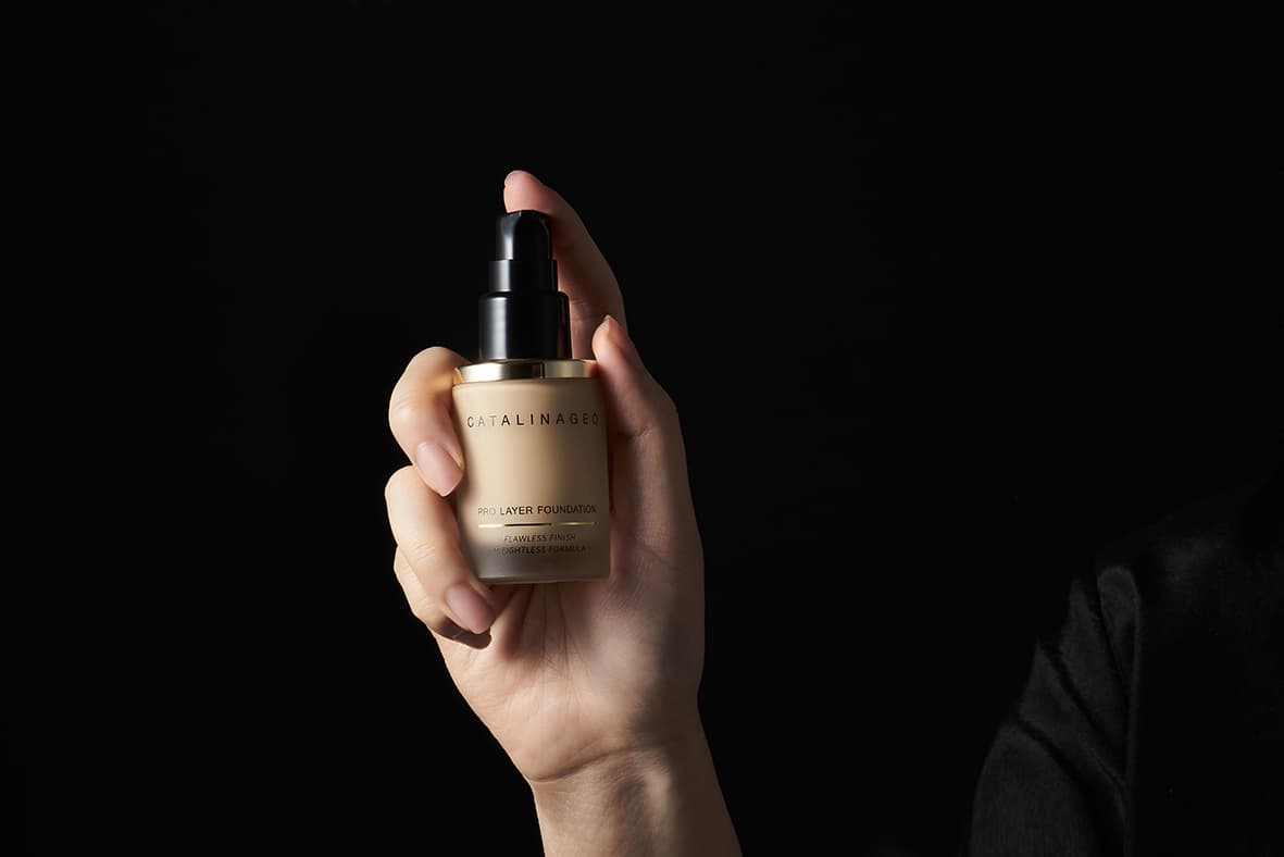 Liquid Matte Long-lasting Foundation, Very High Coverage Foundation
