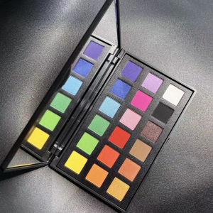 18 colors collocation Shimmer Matte eye shadow palette Eyeshadow Palette Private label