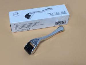 2021 Facial Massage Gold Silver handle 540 Needles Dermaroller Microneedle Micro Needle Beauty Derma Roller
