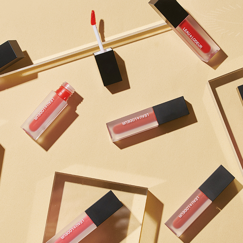 [LEAU & LODEUR] SHINY MATTE TINT  // MODERN RED (4.5G)