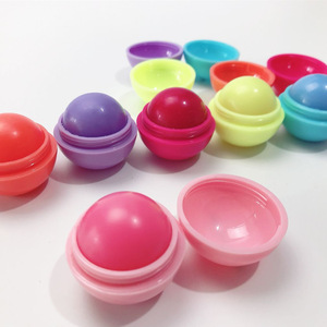 Wholesale Romantic bear 6 colors fruits flavor round ball shape Lip Balm for private label