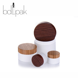 BDPAK New Design 50ml Plastic Cosmetic Jar with Bamboo Lid