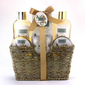 wholesale holiday spa products lotion body wash shampoo bath gift set