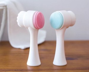 2 in 1 Portable Size 3D  Face Cleaning Massage Tool  Face Cleansing Silicone Double Sides Facial Brush