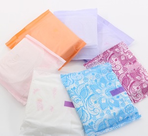 High quality lady sanitary napkin,sanitary pad with branded bag,famous women sanitary napkin