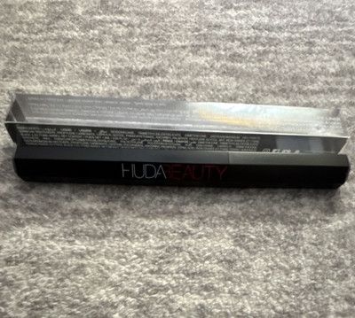 Huda Beauty LIFE LINER QUICK 'N EASY PRECISION LIQUID EYE LINER - VERY VANTA