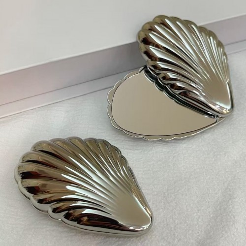 Mini Unbreakable Portable Cute Foldable Double-sided Metal Zinc Alloy Makeup Mirror For Touch-ups