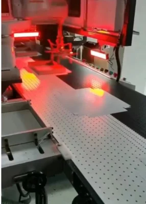 Custom Luxury White Cardboard Paper Skincare Cosmetics Lipsticks Packaging Boxes